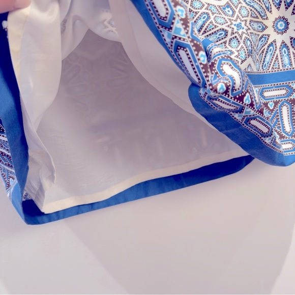 Ann Taylor Blue , White & Brown Unique Skirt Size 8P - Picture 4 of 10